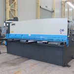 lembaran logam hidrolik guillotine mesin pemotong cnc geser untuk pelat logam, mesin geser logam